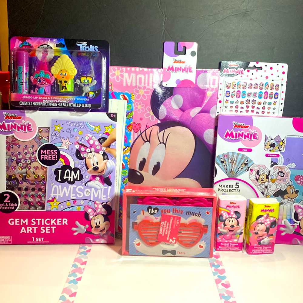 DISNEY JUNIOR MINNIE MOUSE 10 PIECE SET NEW
